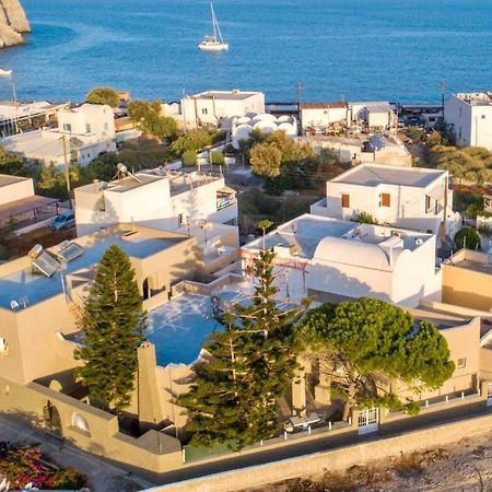 Sabbia Calda Apartments Perissa  Bagian luar foto