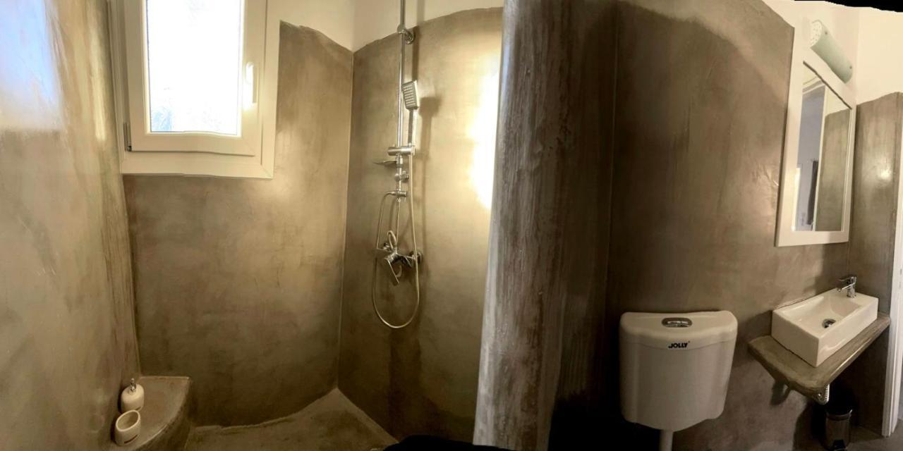 Sabbia Calda Apartments Perissa  Bagian luar foto