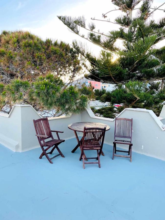 Sabbia Calda Apartments Perissa  Bagian luar foto