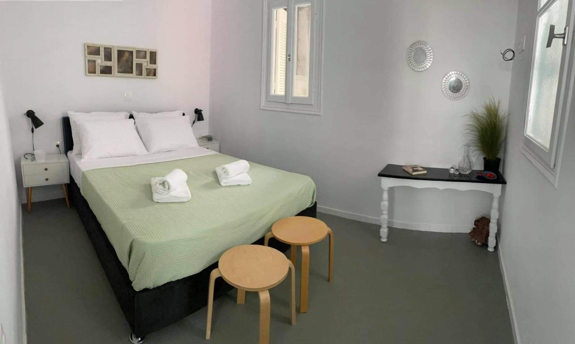 Sabbia Calda Apartments Perissa  Bagian luar foto